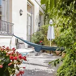 Appt With Garden Near Jardin Du Luxembourg